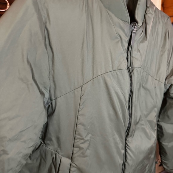 Lululemon Weightless Wunder Jacket - Picture 6 of 7